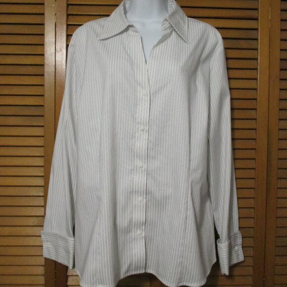 Worthington top NEW button down stretch, white w/black vertical lines size 18 - Picture 1 of 11